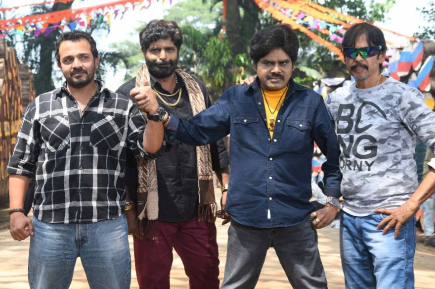 ಸಾಹಸ ಮೆರೆದ ಆನ್ ಡ್ಯೂಟಿ ನಿರ್ದೇಶಕ ಸಂಜೀವ್ ಮೆಗೋಟಿ